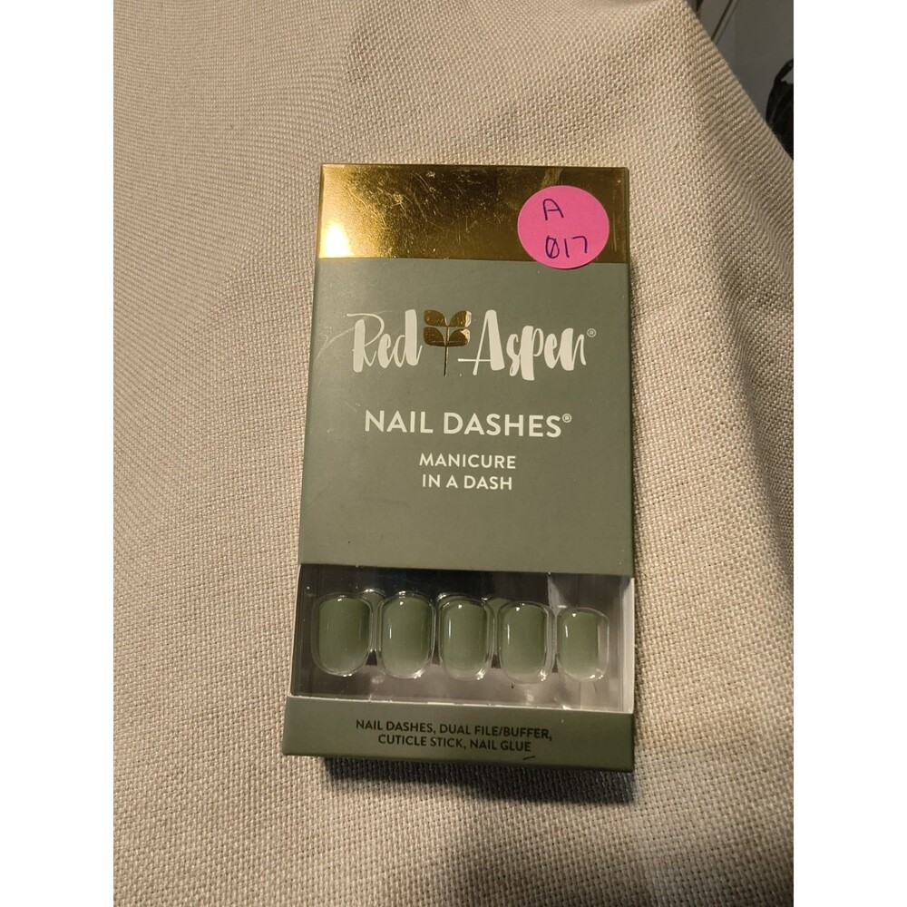 Red Aspen Nail Dashes Medium SQUARE Jayda's Peridot